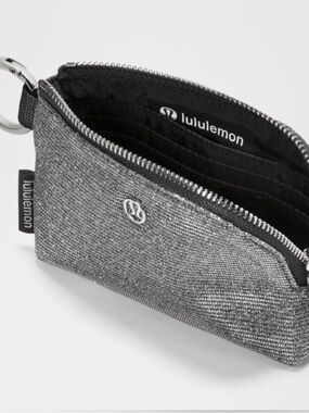 lululemon athletica Clippable Card Pouch